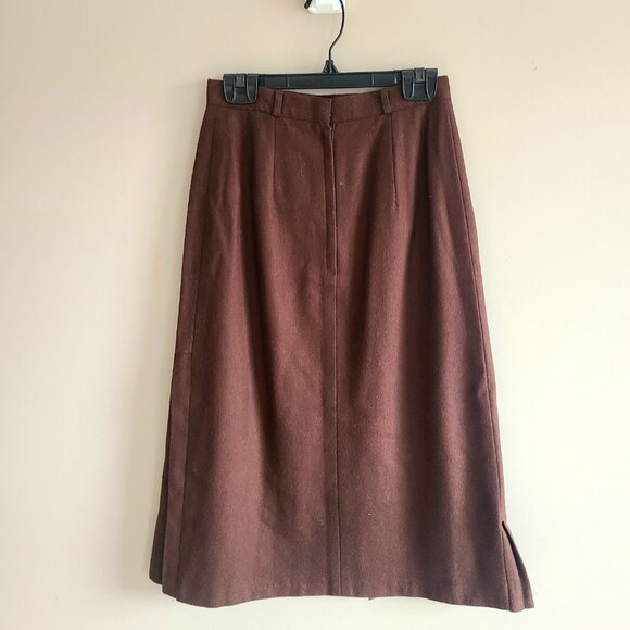 Vintage Alliage brown wool skirt with front bottom pleated details. - Picture 2 of 6